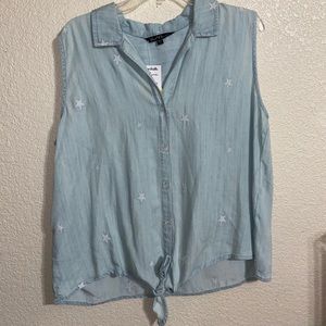sleeveless star button up